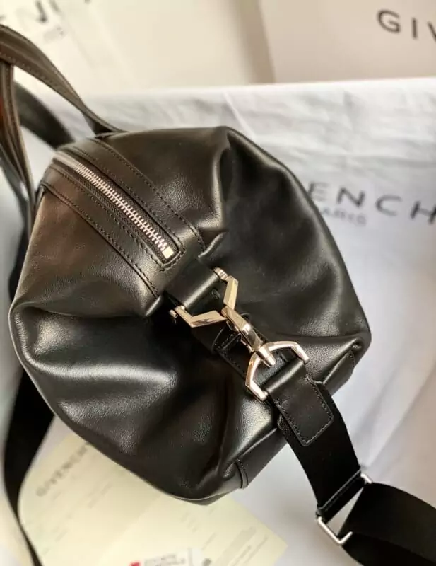 givenchy aaa qualite sac a main  pour femme s_10211433